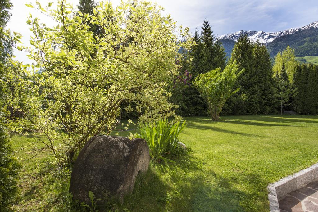 Residence-Garni Haus Tschenett Prato allo Stelvio Exterior foto